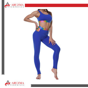 Vêtements de sport à carreaux pour femmes Leggings de yoga Ensemble de survêtement d'entraînement de grande taille Séchage rapide et respirant Vêtements de fitness durables - Product Image 2