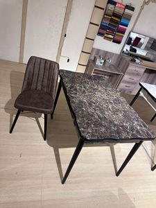 Juego de mesa de comedor de cocina MDF moderno, sillas cómodas, madera de alta calidad, características extensibles que ahorran espacio, precios al por mayor - Product Image 2