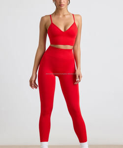 Nuevo conjunto de yoga para mujer de alta calidad para gimnasio Fitness que incluye cinturón decorativo a un precio atractivo - Product Image 4