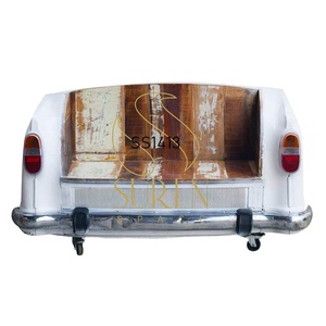 Porciones traseras de coche, diseño de sofá de madera reciclada para automóvil - Product Image 1