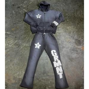 Ensemble pantalon de survêtement et sweat à capuche vintage évasé lavé à l'acide avec patch de broderie personnalisé survêtements écologiques pour hommes - Product Image 1