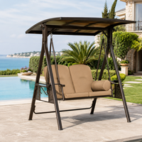 Fauteuil balançoire d'extérieur moderne FLD2030 à 2 places, qualité contractuelle, structure en tube de fer, toit en polycarbonate, pour projets hôteliers, de complexes hôteliers et de jardins