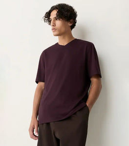 T-shirt col en V personnalisé pour hommes T-shirt uni en coton de haute qualité T-shirt d'été vierge - Product Image 1