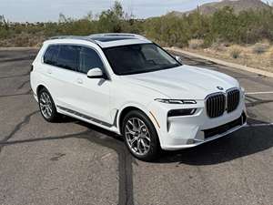 2023 X7 d'occasion certifiée, boîte automatique, intérieur clair, sièges en cuir, régulateur de vitesse adaptatif, pneus R19 - Product Image 3