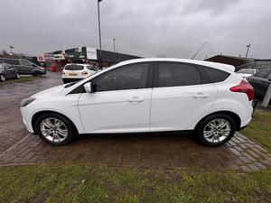 FORD FOCUS 2012 USADO, Volante a la Izquierda/Derecha - Product Image 4