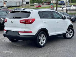 2012 para Sportage LX SUV, Volante a la Izquierda, Asientos de Cuero, Neumáticos R19, Automático - Product Image 5