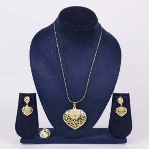 Conjunto de colgantes de latón Premium tradicional para mujer, exclusivo Chapado En Oro Laminado para fiesta de boda de compromiso - Product Image 1