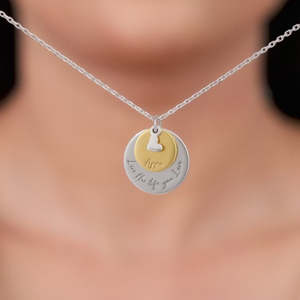 Collar con nombre de monedas en capas personalizadas de doble tono Collares en capas personalizados de doble tono de moda - Product Image 3