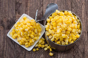 HALAL CERTIFIED CANNED SWEET CORN WHOLE KERNEL IN <b>LIGHT</b> SYRUP - Product Image 1