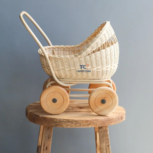 Top vendeur rotin poupée landau tout-petits imaginatif semblant jouer bébé poupée poussettes rotin landau poussette avec roues - Product Image 3