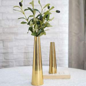 Vase à fleurs en métal fait main de luxe, design décoratif unique pour une utilisation intérieure, vase à fleurs doré pour mariage - Product Image 1