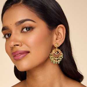 Boucles d'oreilles pendantes style antique, design religieux tendance pour mariages et fêtes - Alliage de zinc et cuivre/laiton - Product Image 3