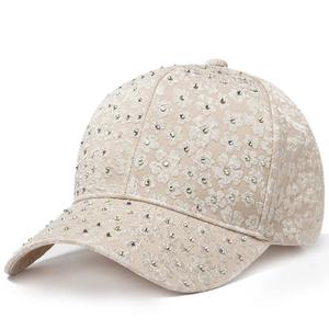 Gorra de béisbol elegante para hombre con tela impermeable y hebilla de metal Logotipo personalizado Precio al por mayor Hecho en Pakistán - Product Image 1