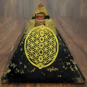 Vente en gros de grands cristaux de pierres précieuses naturelles meilleure qualité pierre naturelle Orgone Orgonite énergie de guérison pyramide à vendre - Product Image 3