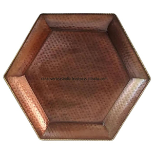 Plateau de service hexagonal unique avec finition en cuivre, parfait pour se divertir en montrant des bougies ou une configuration de table élégante à bon prix - Product Image 5