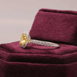 18K oro blanco sólido estilo de moda cojín corte laboratorio cultivado diamante Pave anillo de compromiso IGI certificado anillo de regalo de moda para mujer - Product Image 3