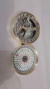 Brújula de calendario de latón antiguo, regalo de bautismo, brújula de bolsillo, regalo de Navidad, artesanías de Metal, senderismo, Camping DE LA India - Product Image 3