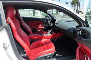 MINT 2020 R8 V10 PERFORMANCE COUPE - Product Image 2