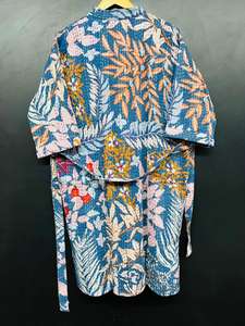 Chaqueta acolchada ecológica única para mujer, Kimono Kantha hecho a mano indio, ropa de invierno, regalo de algodón 100% para ella - Product Image 4