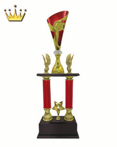 Gran elegante trofeo de plástico Rojo Dorado de 2 pilares con diseño de amor de dibujos animados Premio de reconocimiento de eventos deportivos modernos duraderos - Product Image 2