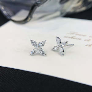 Pendientes de Diamante Cultivado en Laboratorio con Corte Marquise y Forma de Flor, Color EF, Claridad VS, 0.80ctw - Product Image 5