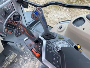 รถไถเดินตามมาสซีย์เฟอร์กูสัน 7S.155 รุ่นใหม่ ปี 2025 ระบบขับเคลื่อน 4 ล้อ เกียร์ธรรมดา เครื่องยนต์ AGCO 140 แรงม้า พร้อมปั๊มเกียร์ - Product Image 4