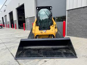 Vente en gros de chargeuse compacte CAT Machinerie de construction à usage intensif CAT Skid Steer - Product Image 4