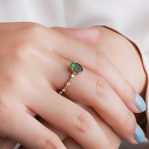 Bague de fiançailles en or massif 18 carats avec de magnifiques pierres précieuses de la tourmaline verte pour femmes Bijoux fins Bague de mariage en pierres précieuses de taille ovale pour femmes - Product Image 3