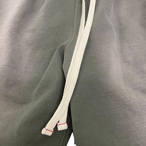 Fabricant de shorts de survêtement personnalisés pour hommes, dentelle, décontracté, meilleur streetwear lourd, taille confortable, ceinture solide, logo personnalisé - Product Image 6