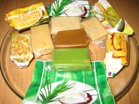 100% bonbons mous à la noix de coco naturelle/bonbons en forme de cube avec différentes saveurs comme la feuille de pandan, l'arachide, le durian