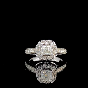 Bague de fiançailles en or massif 14 carats avec diamant de laboratoire certifié SGL de 1,00 CTW, taille coussin, halo - Product Image 1