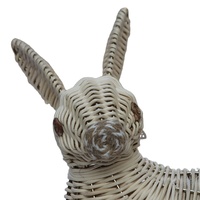 Décoration d'intérieur Lapin en rotin tressé avec cadre métallique, design Art Déco, couleur naturelle, haute qualité, fabricant exportateur Inde SHAHID