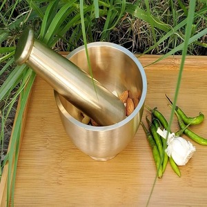 Ensemble de pilon de mortier Imam Dasta en laiton pur Ohkli Musal Kharal pour ustensiles de cuisine 4 pouces utilisation de table pour les espèces de fruits et légumes - Product Image 4