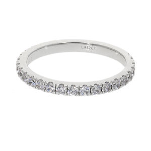 Elegante banda de diamantes de media eternidad de oro de 14K con diamantes brillantes redondos naturales en ajuste de punta compartida para un brillo duradero - Product Image 2