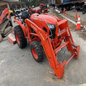 Tractor Kubota L2502HST de servicio pesado Precio al por mayor Oferta especial A la venta Compre ahora antes de que aumenten los precios Rápido limitado - Product Image 5