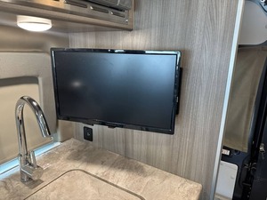 Fournisseur de camping-car motorisé d'occasion 2024 Thor Motor Coach Scope 18M Classe B à gaz à vendre - Product Image 6