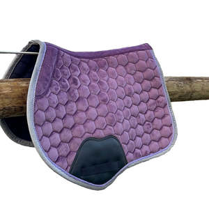 Almohadilla de Montar a Caballo Personalizada, Cuadrada, Acolchada, de Terciopelo, Cómoda, Inglesa, Multiusos, para Salto, con Espuma de 25 mm - Product Image 1