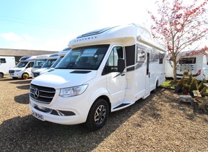 Autocaravana Usada Económica Winnebago View 24J 2023 de Aluminio y Acero - Product Image 4