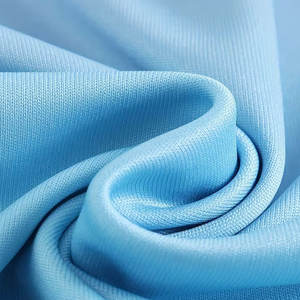 Camiseta de Protección Solar de Alta Calidad con Protección UV UPF 50, Tejido Transpirable de Secado Rápido para Surf, Natación y Deportes Acuáticos - Product Image 2