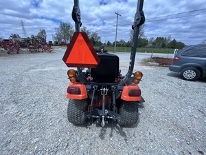 รถแทรกเตอร์ล้อ Kubota BX1880 17แรงม้าพร้อมเครื่องยนต์หลัก229ชั่วโมง - Product Image 2