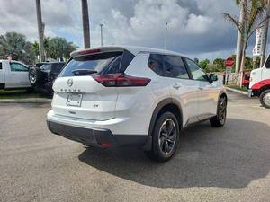 (T&D) Auto Usado 2024 Rogue SV - Product Image 4