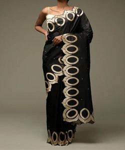 Tenue de fête lourde broderie travail Sari avec chemisier mat pièce femmes indiennes portent Sari bas prix en gros Surat Alphanumero - Product Image 3