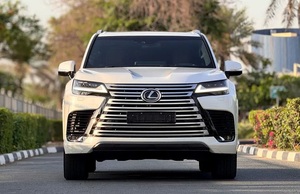Lexus Serie LX LX 600 Signature Trasmissione Automatica Motore a Combustione Interna Potenza 400 - 499 CV - Product Image 3