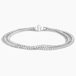 Bracelet de tennis en or blanc 10 carats de qualité supérieure conçu avec des diamants ronds cultivés en laboratoire, parfait pour les fêtes et les occasions - Product Image 1