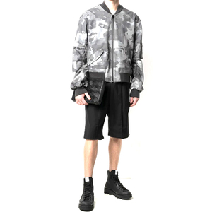 เสื้อแจ็คเก็ตบอมเบอร์สำหรับผู้ชายผ้าระบายอากาศกันลมพิมพ์โลโก้ตามสั่ง - Product Image 2