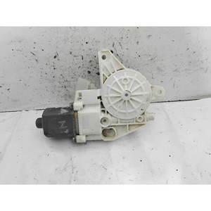 MOTORE ELETTRICO PER FINESTRINO ANTERIORE SINISTRO MERCEDES Classe A W176 Serie AMG A2469065100 0130822690 (13>) - Product Image 1