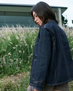 Veste en jean décontractée pour femme, bleu marine foncé, fermeture éclair, écologique, imperméable, coupe régulière, unie, pour l'automne/hiver - Product Image 4