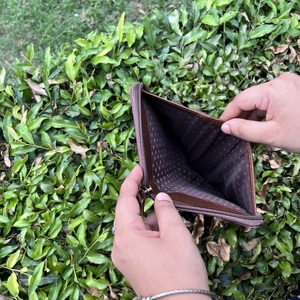 Best Seller Tooled Tallado Carteras de cuero puro Cierre de cremallera Hecho a mano Diseño occidental Vintage Hobo Elegante Mano Embragues étnicos - Product Image 3