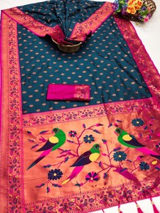 Nuevo Saree Pethani Premium de Georgette Suave Multicolor de Secado Rápido con Borde en las Mangas para Bodas y Eventos - Product Image 3