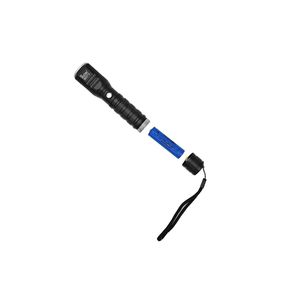Torcia con Zoom con batteria ricaricabile 500 metri di illuminazione 4 modalità in alluminio corpo 2 ore di lavoro
